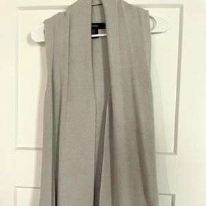Forever 21 sweater vest size small